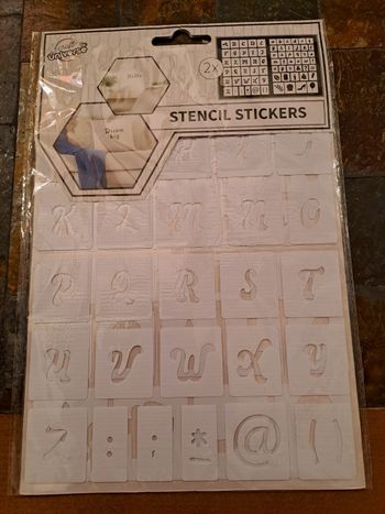 Planches alphabet pochoirs NEUF