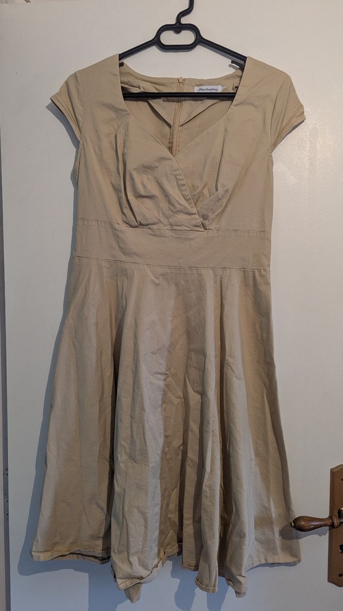 Robe de soirée beige taille 46