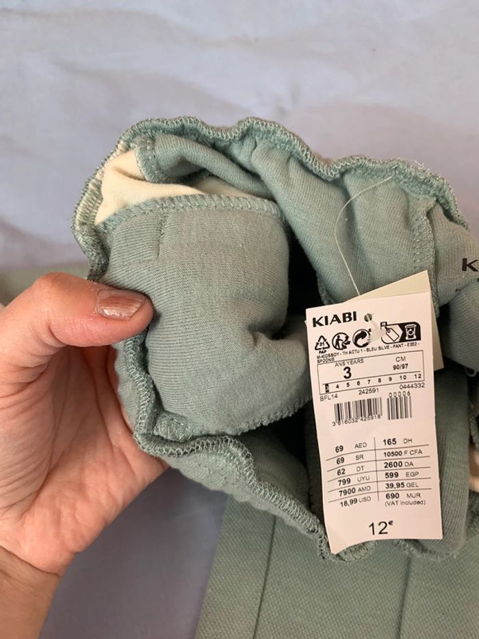 Pantalon enfant 3 ans - photo numéro 4