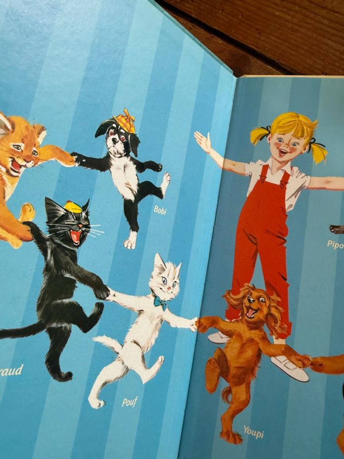 Couverture claire TBE LE Noël de Caroline Pierre Probst livre Hachette Jeunesse - photo numéro 2