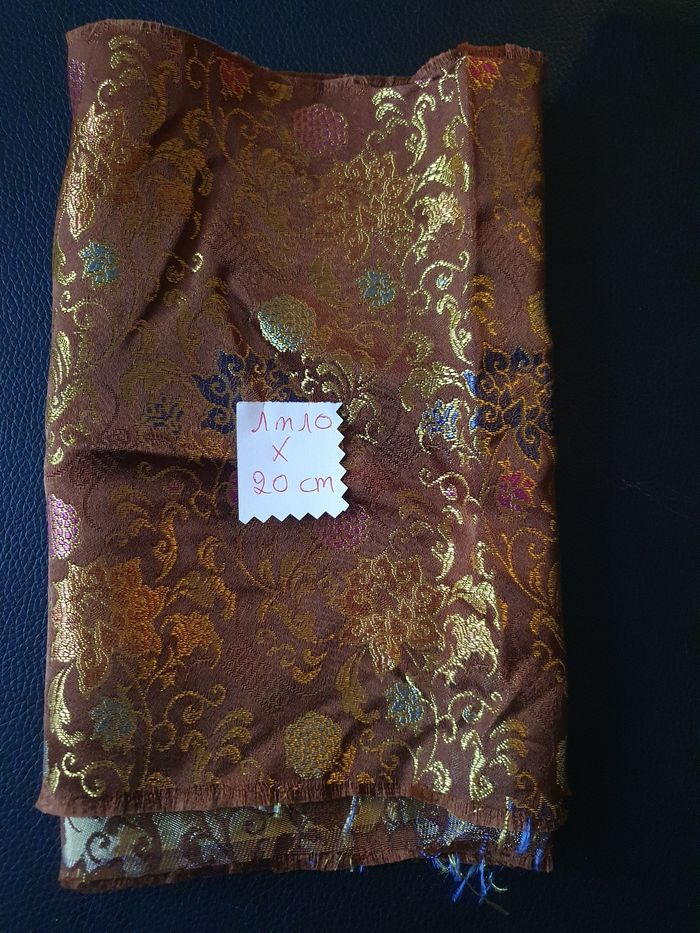 Tissu chinois 1m10 x 20cm - photo numéro 3