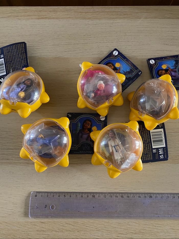 Jouet Mattel figurines personnage wish Asha bonne étoile Disney star Valentino - photo numéro 2