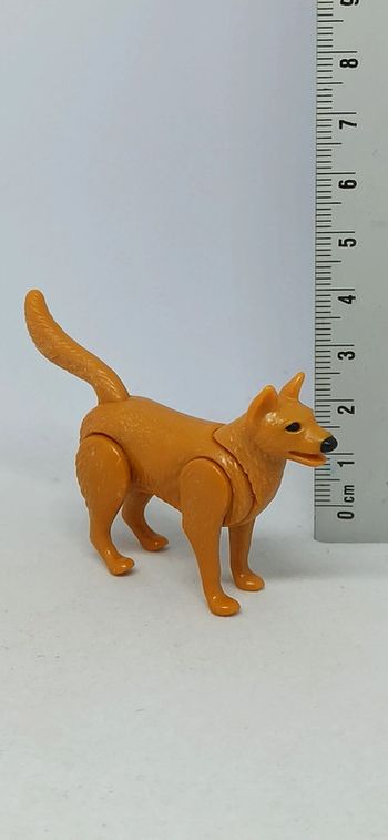 Chien loup marron playmobil