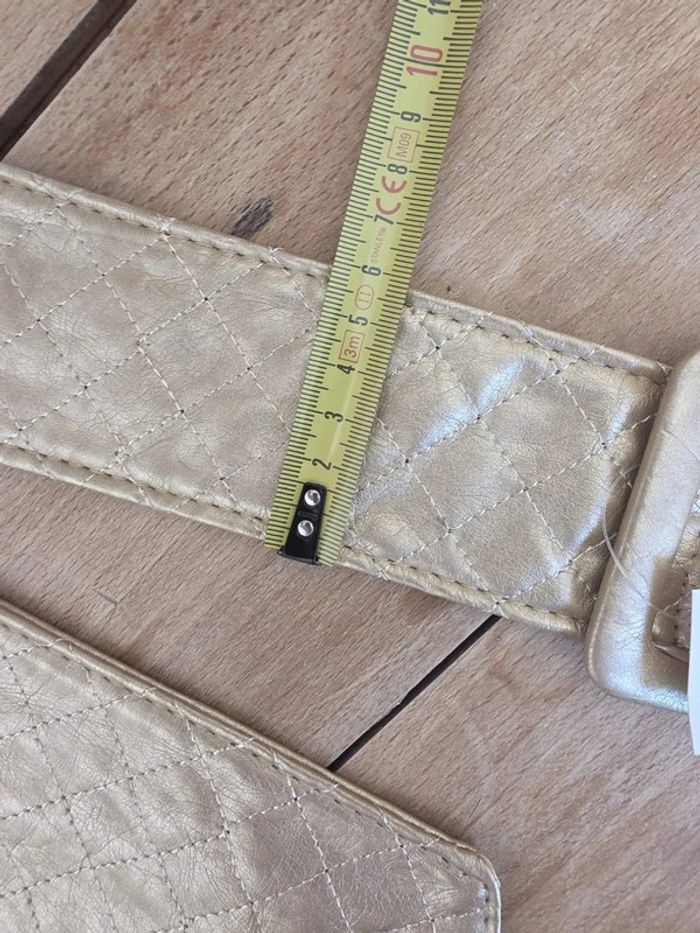 Ceinture dorée asymétrique – style rock – 112 cm – sans trou - photo numéro 2