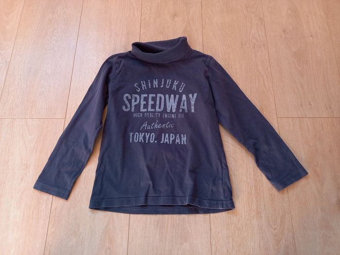 Haut manches longues col montant