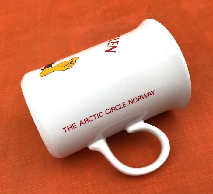Tasse / Mug  Porcelaine blanche décor Troll  Polarsirkelen - photo numéro 3