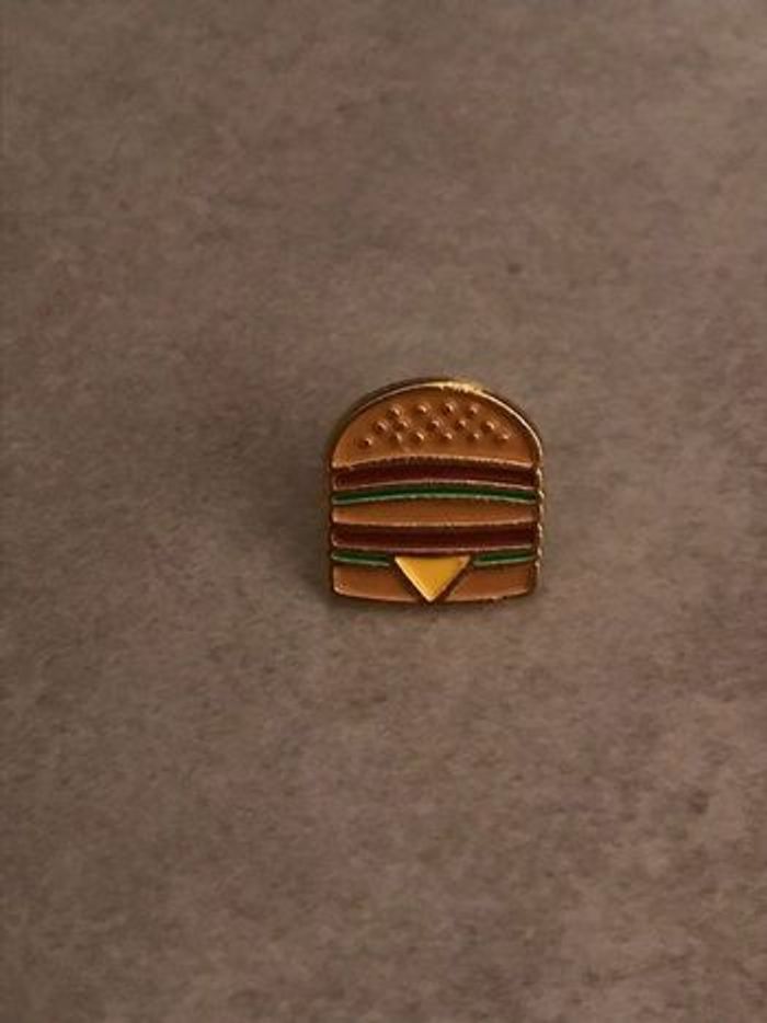 collection pin s hamburger big mac comme neuf tout en métal - photo numéro 2
