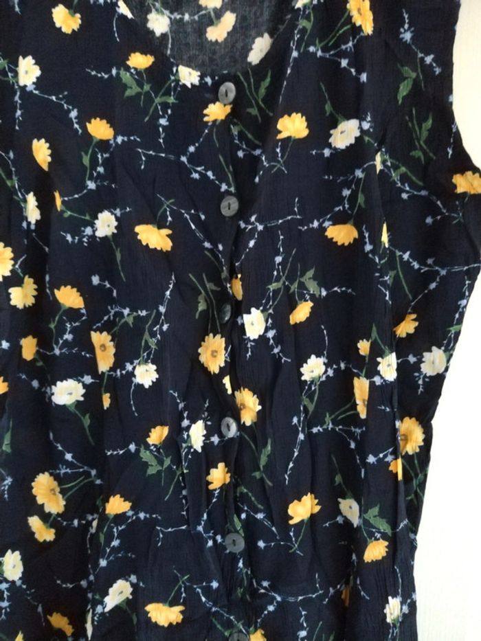 Jolie robe fleurie neuve juste lavée taille 48 - photo numéro 2