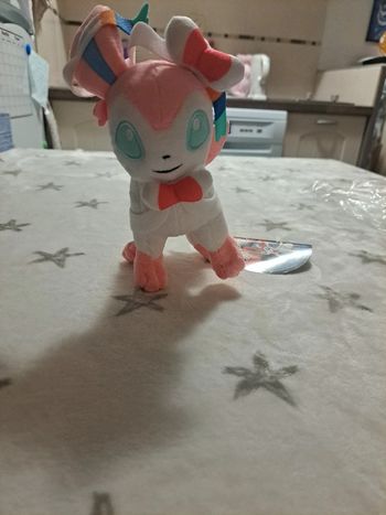 Peluche pokemon nymphali neuf