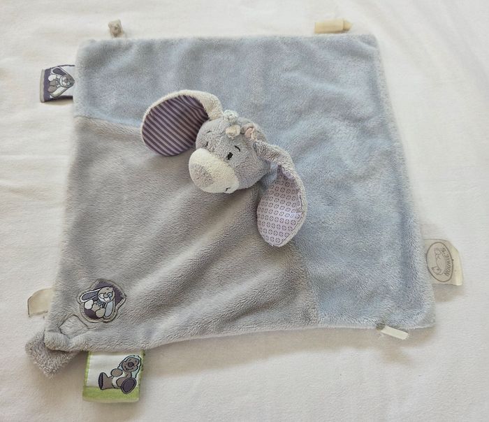 Doudou carré plat chien Arthur - Noukies