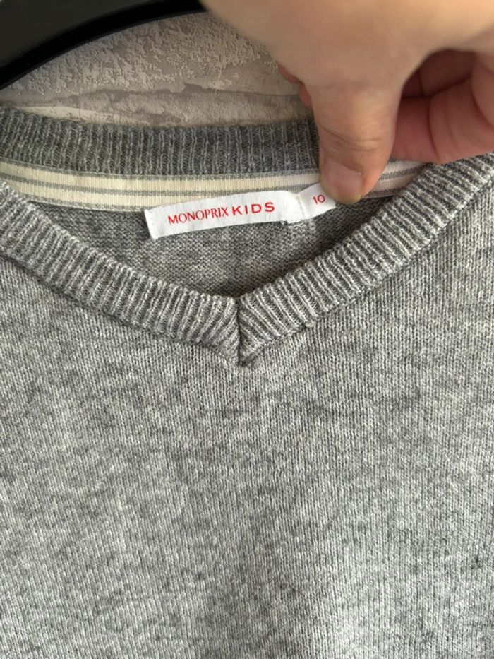 Pull Monoprix taille 10 ans - photo numéro 3
