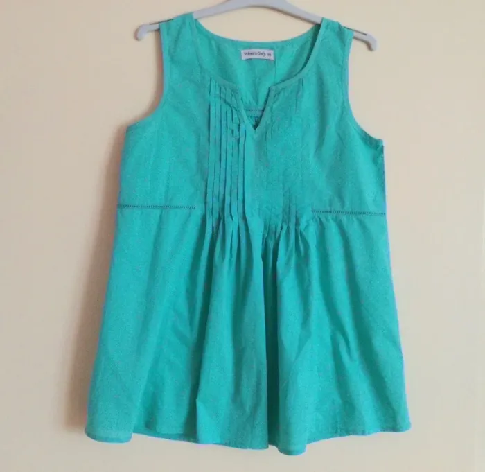 Blouse chemise verte sans manches T38