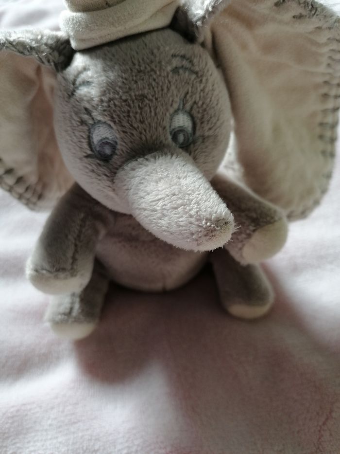 Peluche dumbo Disney - photo numéro 2