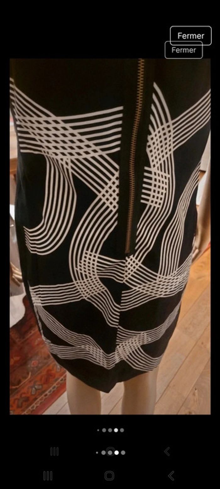 Jolie Robe Desigual fond Noir eur 42 - photo numéro 19