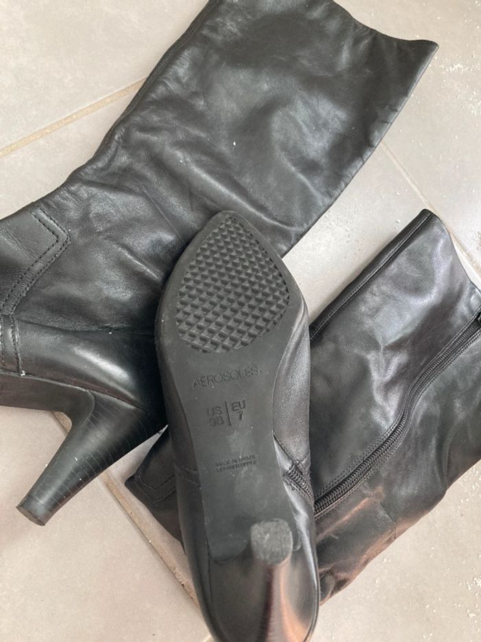 Bottes noires - photo numéro 5