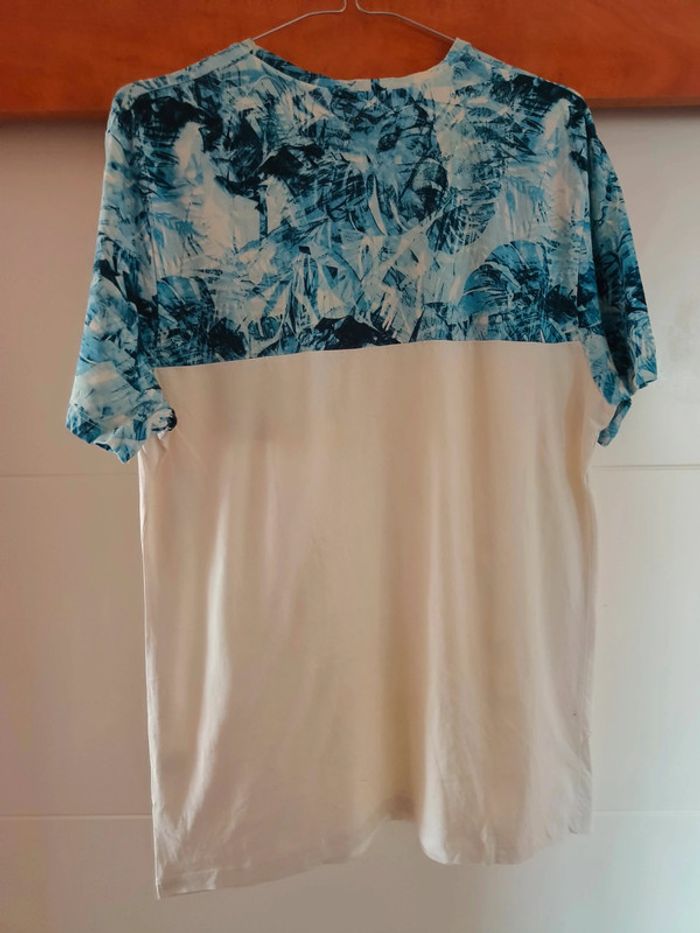 Tee-shirt motif taille M - photo numéro 4