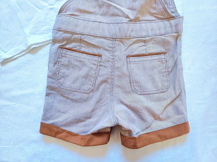 Ensemble salopette short neuve 24 mois - photo numéro 6
