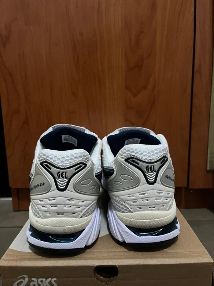 Asics Gel-Kayano 14 Blanc Argent Noir 39 - photo numéro 3