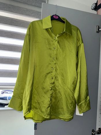 Chemise en satin neuf avec etiquette taille L