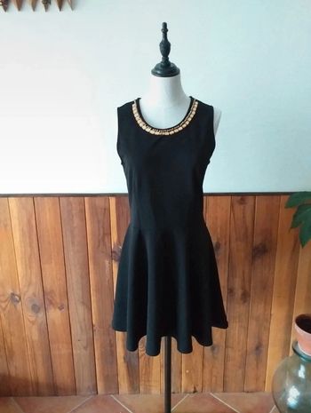 Robe noire patineuse