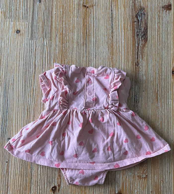 Robe body coeur rose taille 1 mois - photo numéro 2