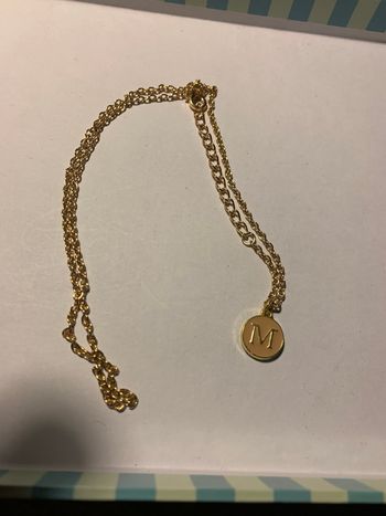 Collier initiale M