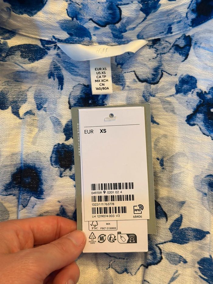 Robe chemise fleurie bleu neuve H&M – Taille XS - photo numéro 8