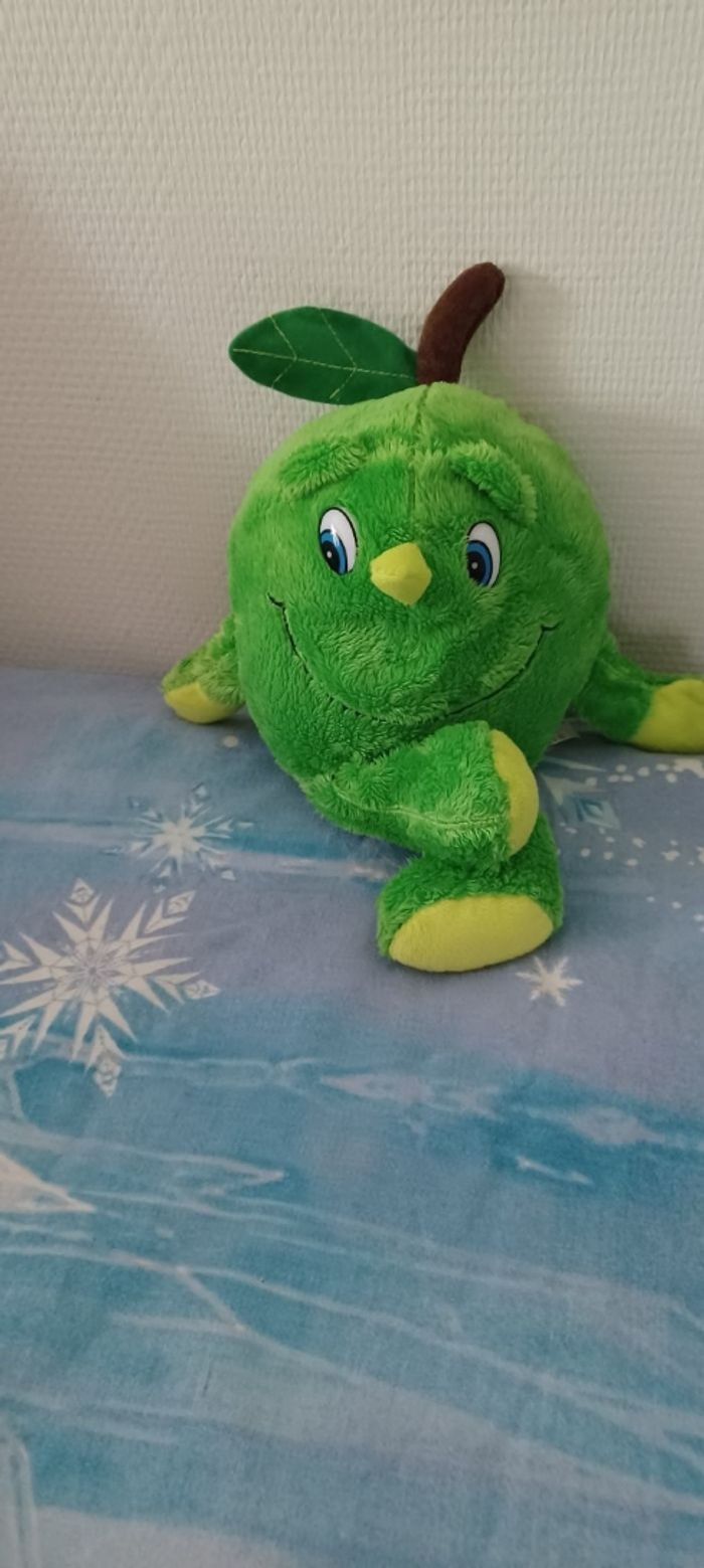 Très jolie petite peluche pomme 🍎