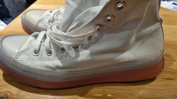 Converse hautes blanches 42 tbe semelle orange