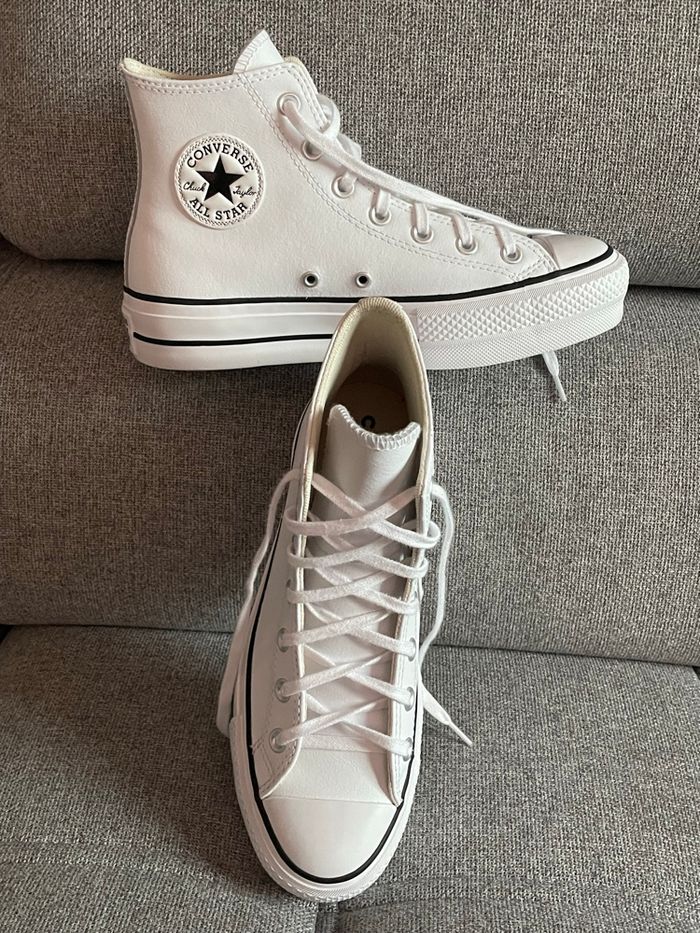 Converse plate-forme blanche cuir véritable 39 - photo numéro 2
