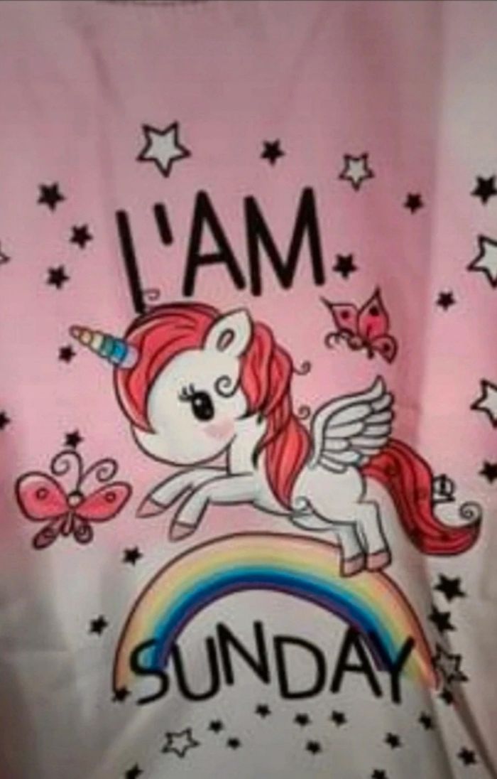 Très beau pull licorne comme neuf - photo numéro 2