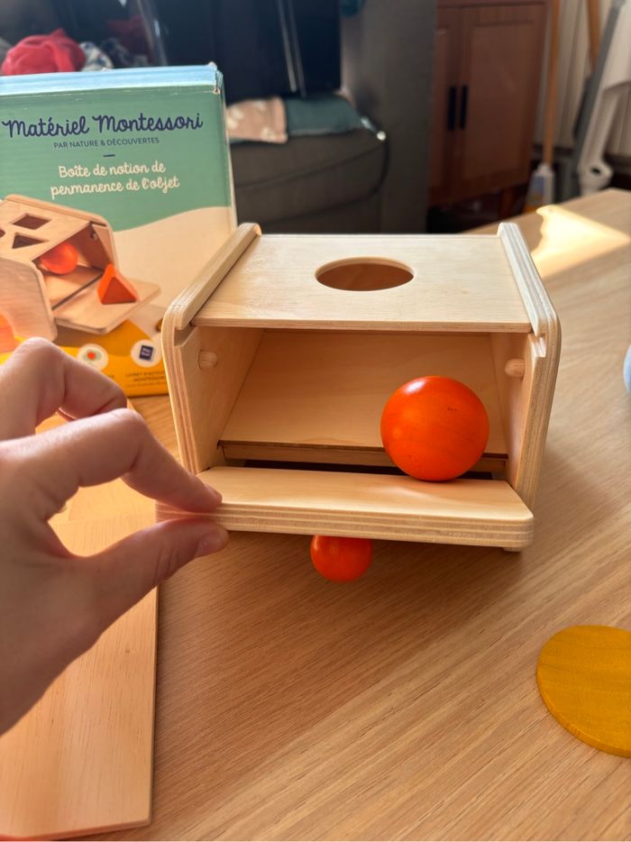 Jeu de notion de la permanence de l’objet - jeu éducatif Montessori bébé - en bois - photo numéro 4