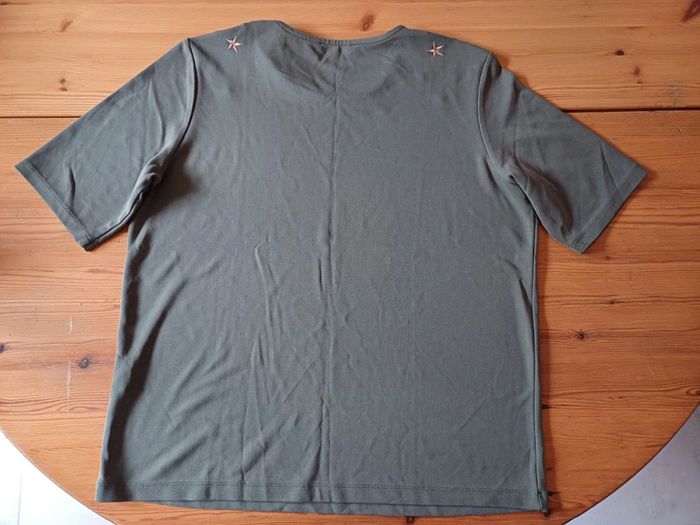 Tee-shirt kaki - photo numéro 2