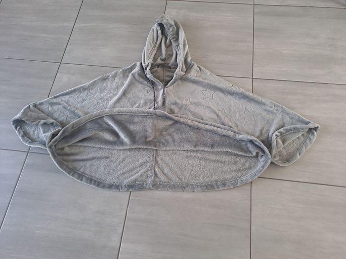 Poncho tout doux gris Taille L - photo numéro 9