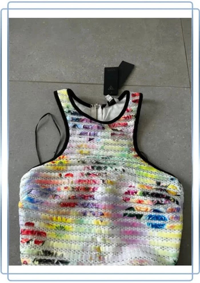 Robe Guess Multicolore, neuve avec étiquette, taille M - photo numéro 2