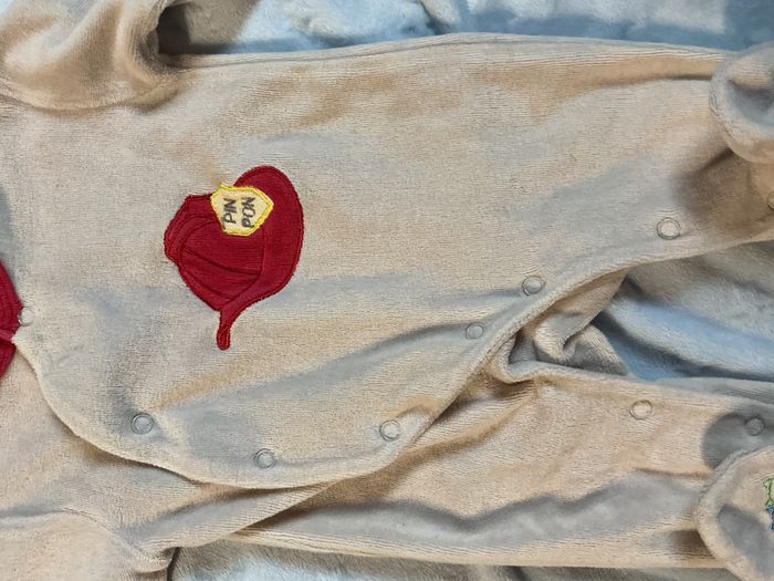 pyjama grenouillère en velours beige et rouge ouverture devant 1 mois les chatounets - photo numéro 5