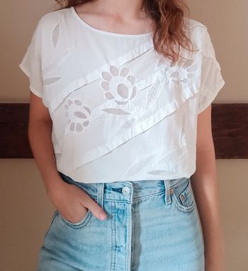 T-shirt ajouré fleurs