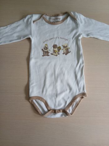 Bodie garcon en coton taille 18 mpois marque petits coeurs a la montagne