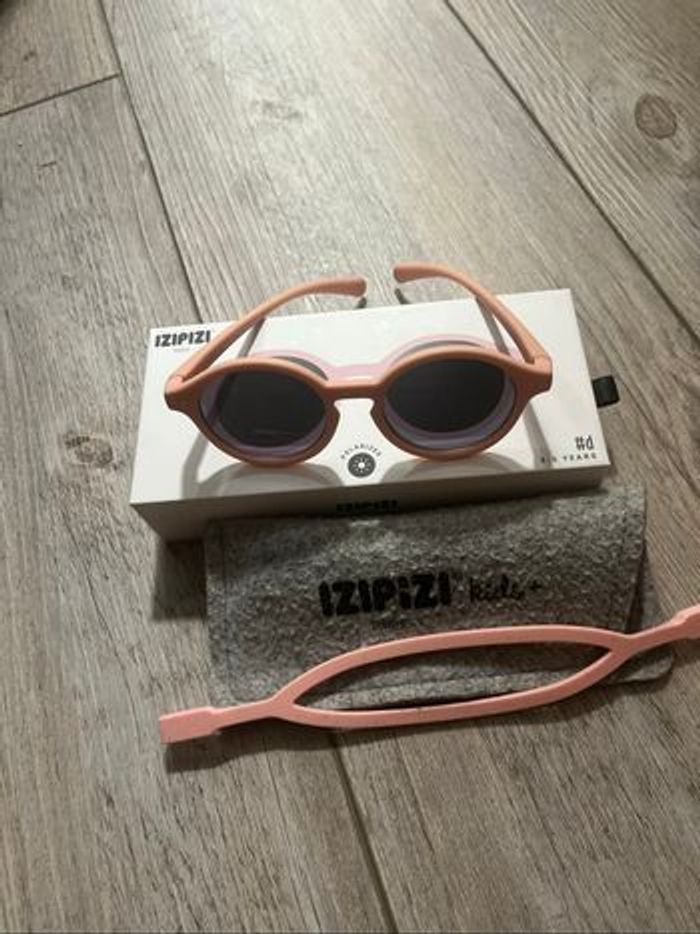 Lunettes de soleil IZIPIZI rose - photo numéro 3
