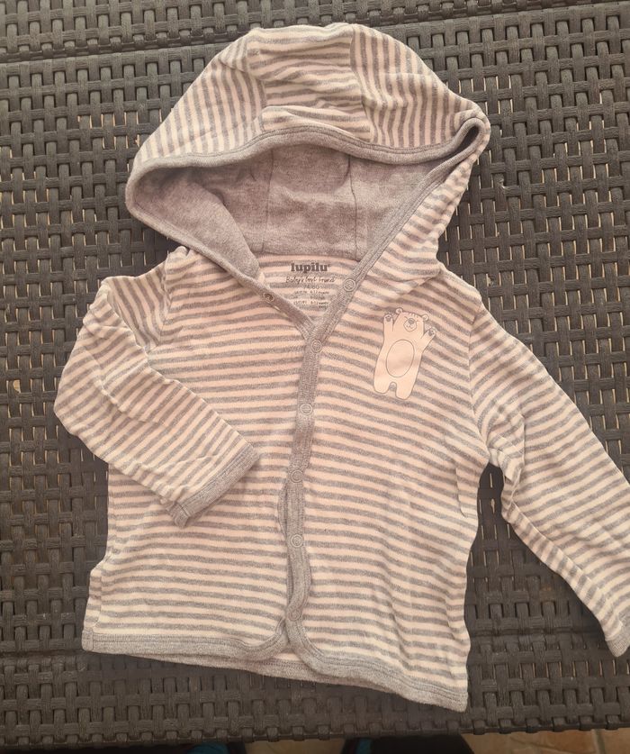 Veste. Avec capuche. Bébé. 6/12 mois. Lupilu. Gris