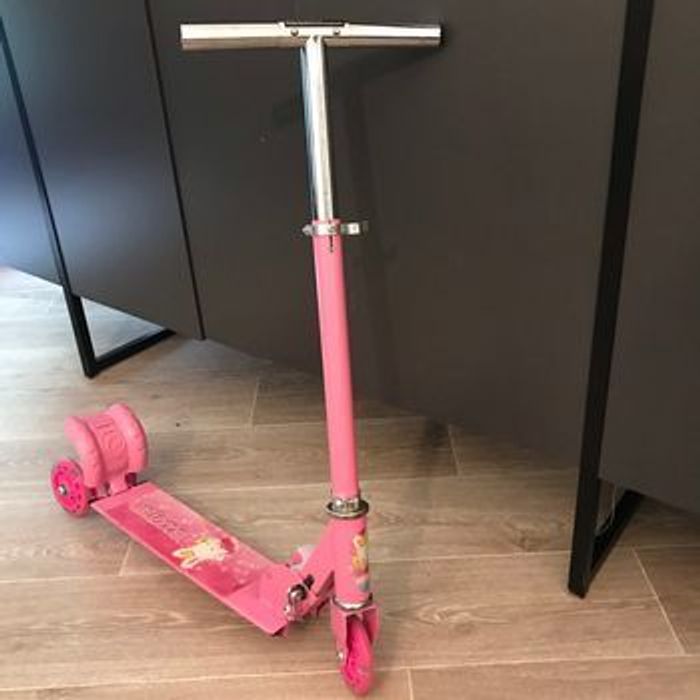 Trottinette - photo numéro 2