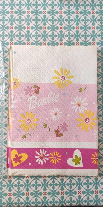 Nappe Barbie en papier 120 x 180 cm