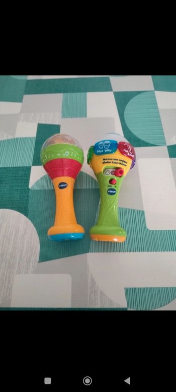 Les maracas magiques et lumineuse