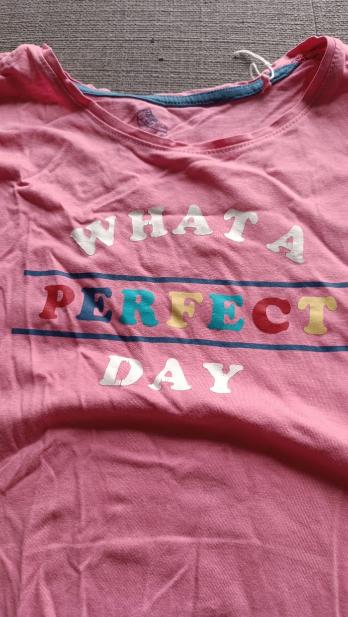 Tee-shirt 12/14 ans - photo numéro 2