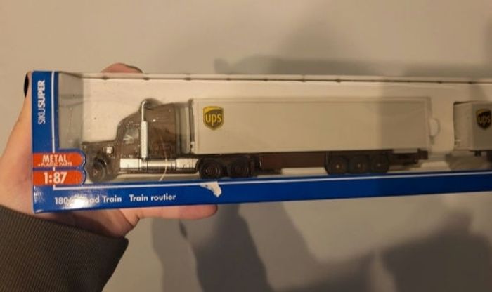 Train Routier UPS miniature 1/87 SIKU - photo numéro 2