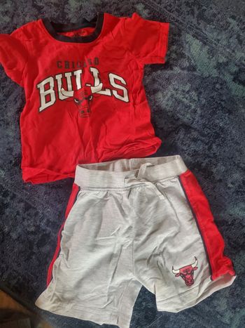 Ensemble Chicago bulls 24 mois