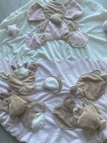 Tapis de sol sans les arches 6/9 mois TBE