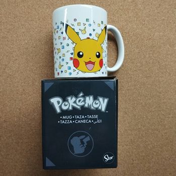 Pokémon : Mug en céramique Pikachu Confettis 325ml