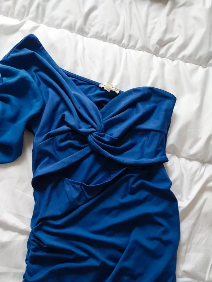 Robe de soirée taille M/L - photo numéro 3