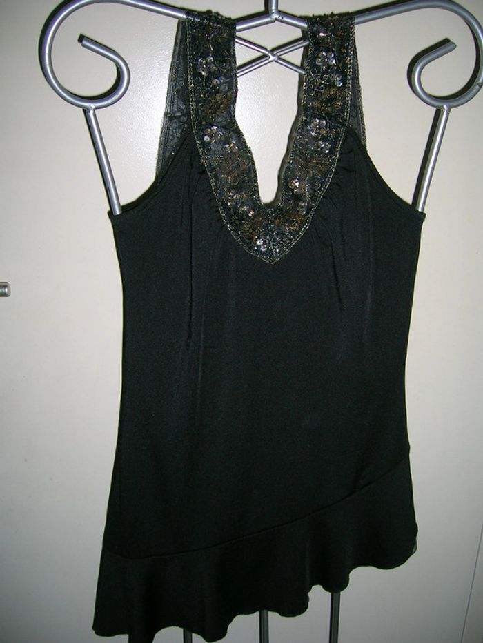 haut asymétrique noir col et bretelles avec sequins "MIM " Taille 3